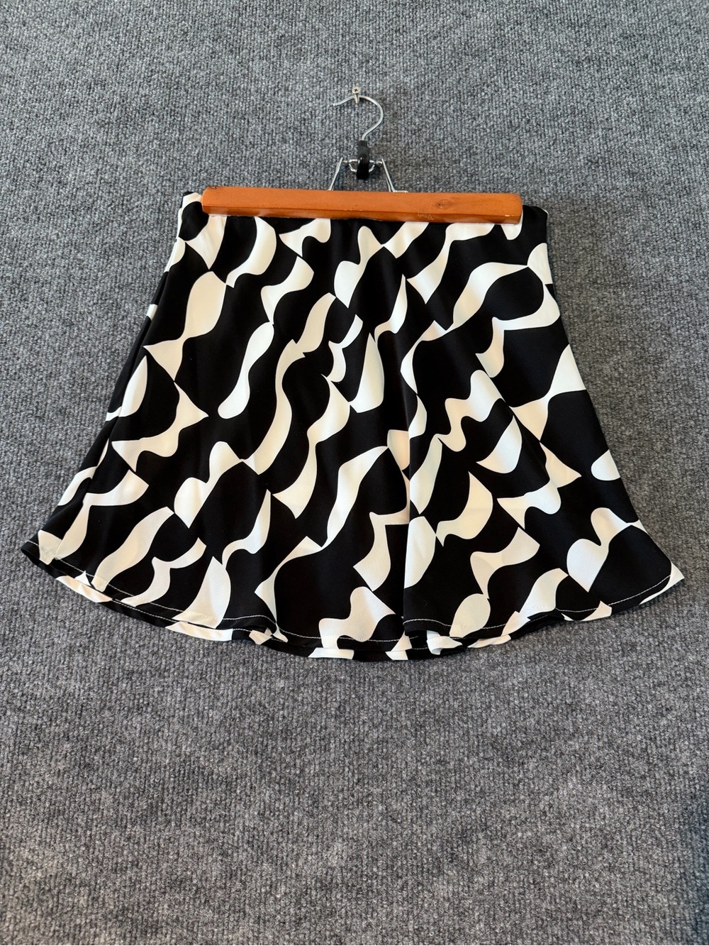 American Threads Black & White Wave-Print Skater Skirt